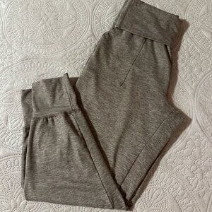 Offline by Aerie the hugger fold over waist jogger heathered brown sz med